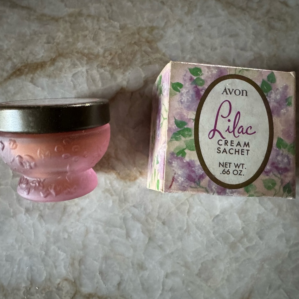 Avon Lilac Cream Sachet in Pink and Purple